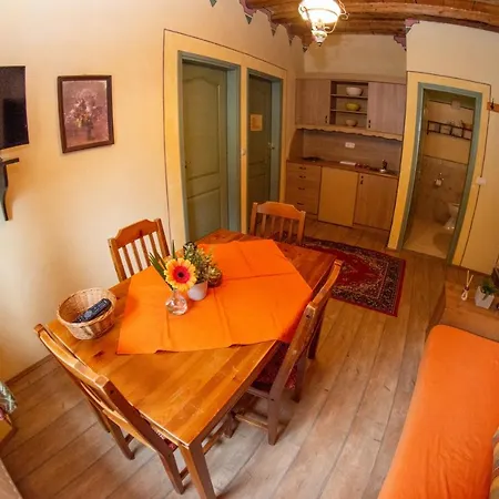 Belopeski Dvori Kranjska Gora