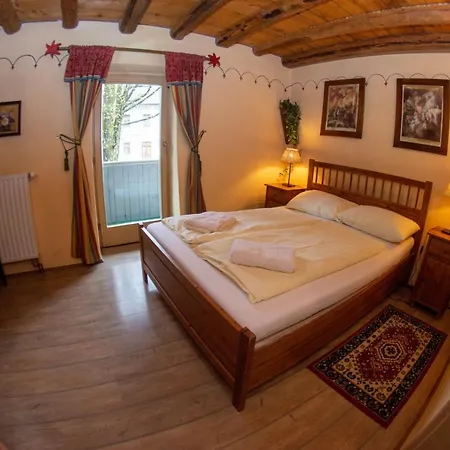Belopeski Dvori Kranjska Gora