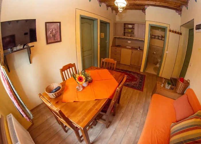 Belopeski Dvori קרנייסקה גורה