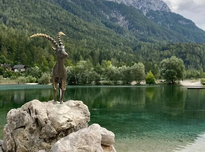 Belopeski Dvori * Kranjska Gora