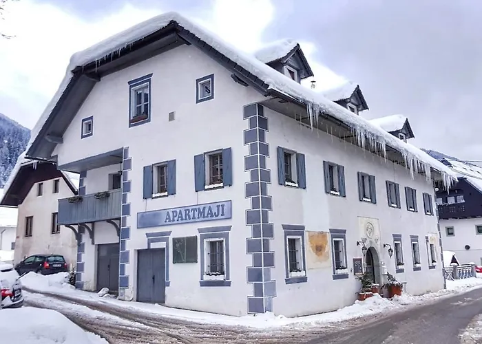 Belopeski Dvori Apartman *